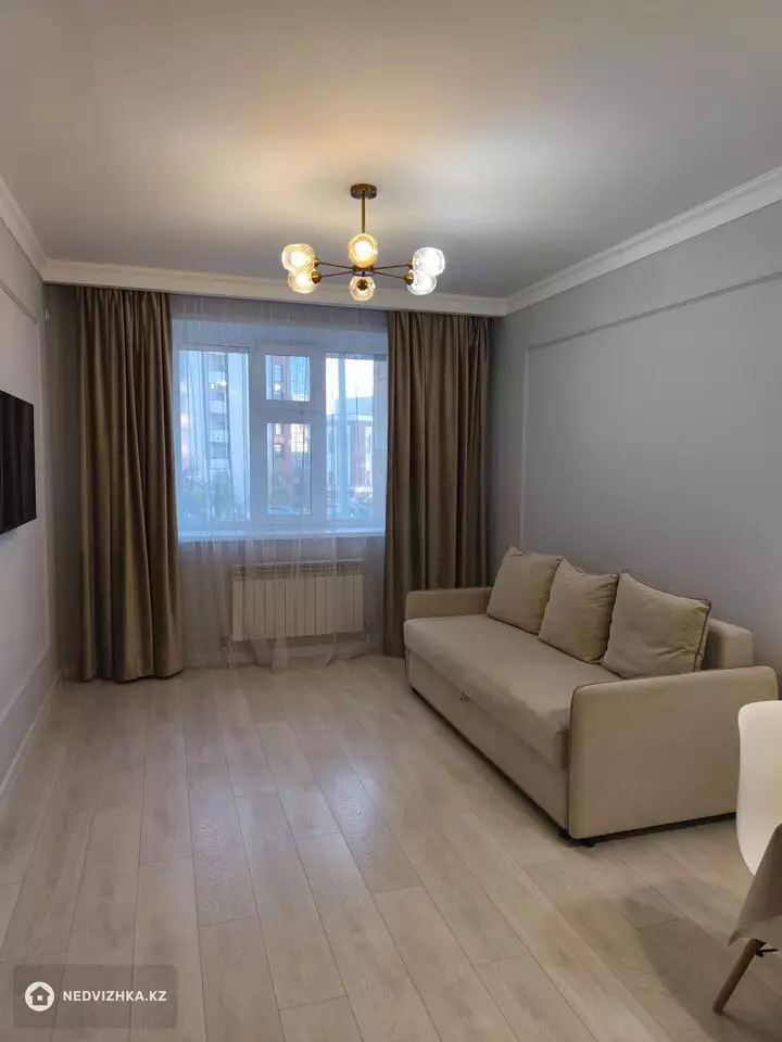 2-комнатная квартира, этаж 2 из 10, 45 м², На длительный срок