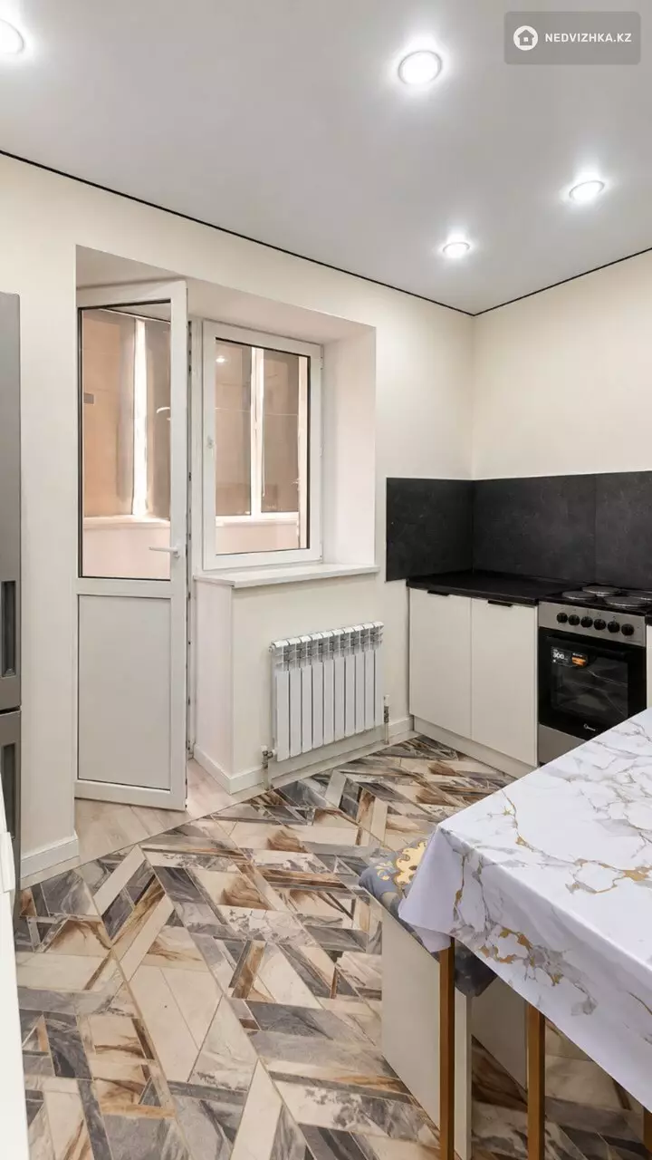 1-комнатная квартира, этаж 2 из 10, 39 м², фотография 4