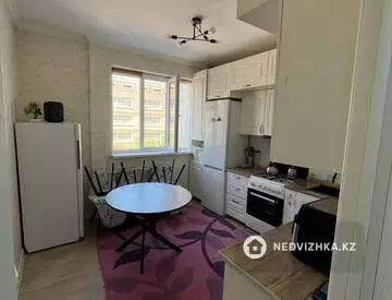 2-комнатная квартира, этаж 1 из 6, 62 м², миниатюра 3