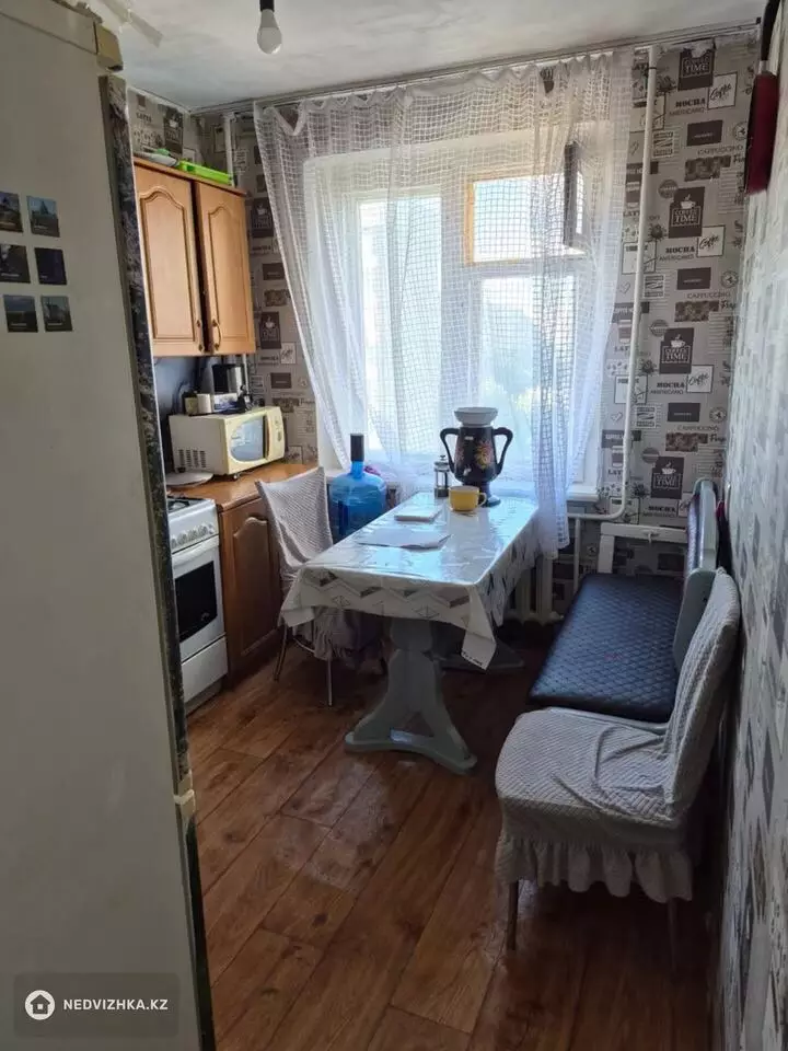 3-комнатная квартира, этаж 6 из 9, 64 м², фотография 3