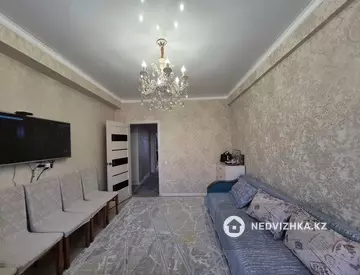 2-комнатная квартира, этаж 3 из 6, 55 м², миниатюра 1