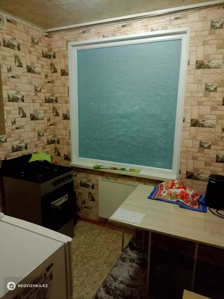 2-комнатная квартира, этаж 4 из 5, 47 м², фотография 3