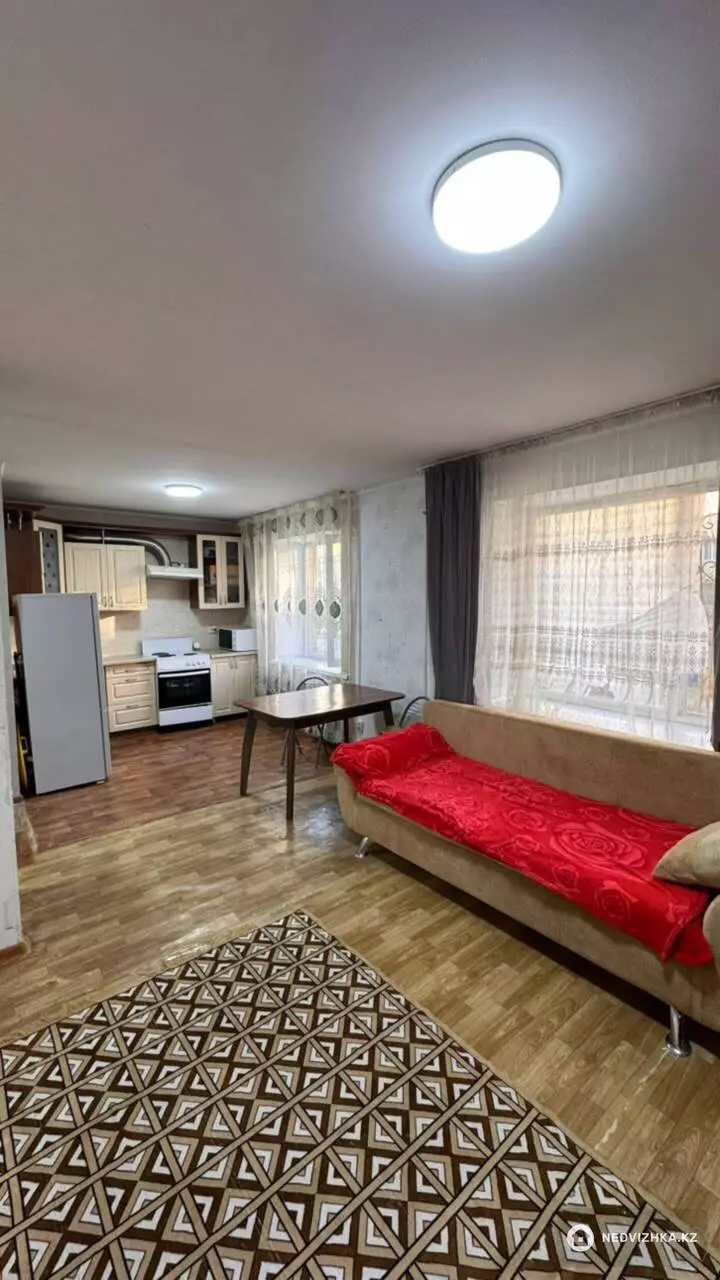 1-комнатная квартира, этаж 1 из 5, 38 м², фотография 2