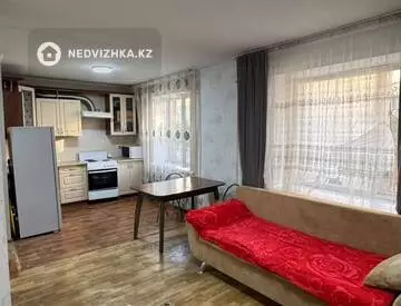 1-комнатная квартира, этаж 1 из 5, 38 м², миниатюра 2