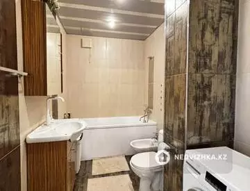 2-комнатная квартира, этаж 10 из 10, 77 м², миниатюра 5