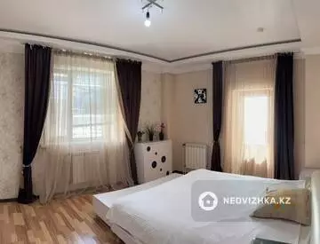2-комнатная квартира, этаж 10 из 10, 77 м², миниатюра 7