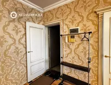 2-комнатная квартира, этаж 10 из 10, 77 м², миниатюра 12