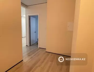 2-комнатная квартира, этаж 11 из 17, 42 м², миниатюра 10