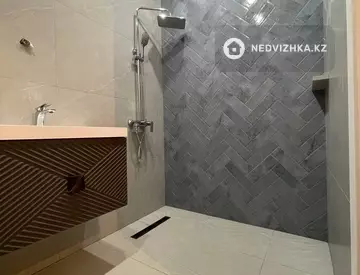 2-комнатная квартира, этаж 11 из 17, 42 м², миниатюра 9