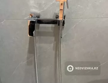 2-комнатная квартира, этаж 11 из 17, 42 м², миниатюра 7