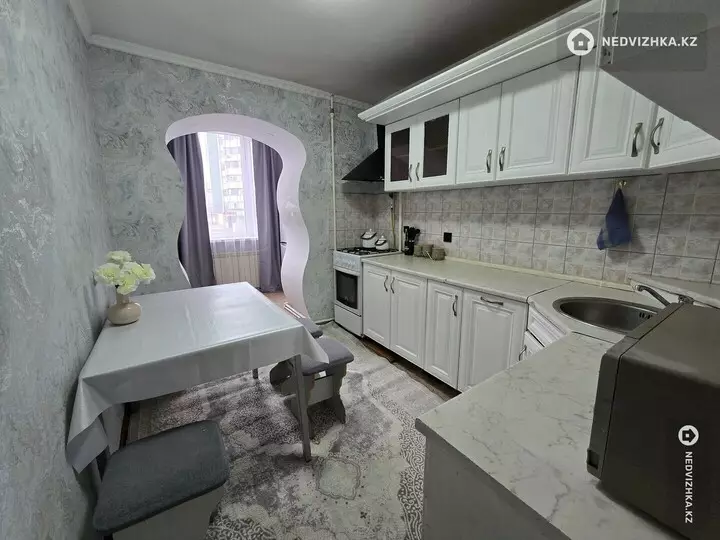 4-комнатная квартира, этаж 2 из 5, 85 м², Посуточно, фотография 5