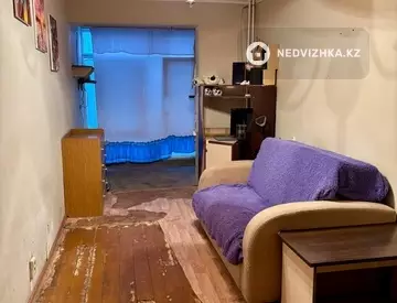 2-комнатная квартира, этаж 6 из 9, 52 м², миниатюра 2