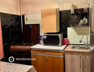 2-комнатная квартира, этаж 6 из 9, 52 м², миниатюра 6