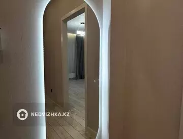 1-комнатная квартира, этаж 7 из 12, 40 м², миниатюра 4