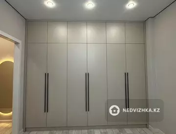 1-комнатная квартира, этаж 7 из 12, 40 м², миниатюра 8