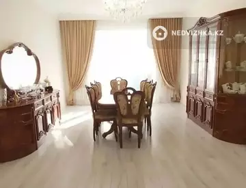 4-комнатная квартира, этаж 5 из 6, 124 м², миниатюра 3