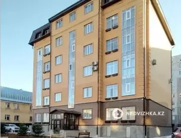 4-комнатная квартира, этаж 5 из 6, 124 м², миниатюра 2