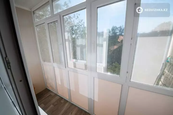 1-комнатная квартира, этаж 4 из 5, 33 м², Посуточно, фотография 4