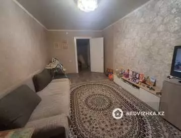 3-комнатная квартира, этаж 3 из 5, 86 м², миниатюра 1