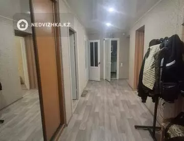 3-комнатная квартира, этаж 3 из 5, 86 м², миниатюра 2