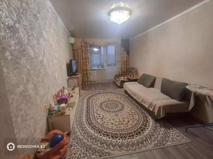 3-комнатная квартира, этаж 3 из 5, 86 м², фотография 4