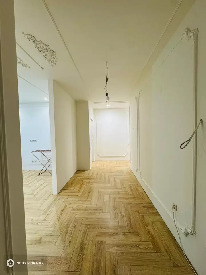 3-комнатная квартира, этаж 5 из 9, 105 м², фотография 3