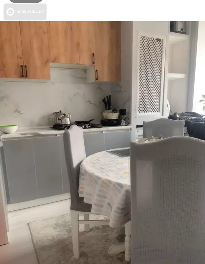 1-комнатная квартира, этаж 3 из 4, 49 м², фотография 2