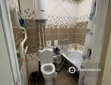 1-комнатная квартира, этаж 3 из 5, 32 м², Посуточно, миниатюра 5