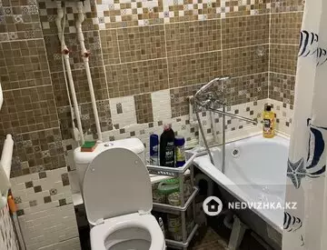 1-комнатная квартира, этаж 3 из 5, 32 м², Посуточно, миниатюра 6