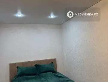 2-комнатная квартира, этаж 2 из 5, 45 м², Посуточно, миниатюра 2
