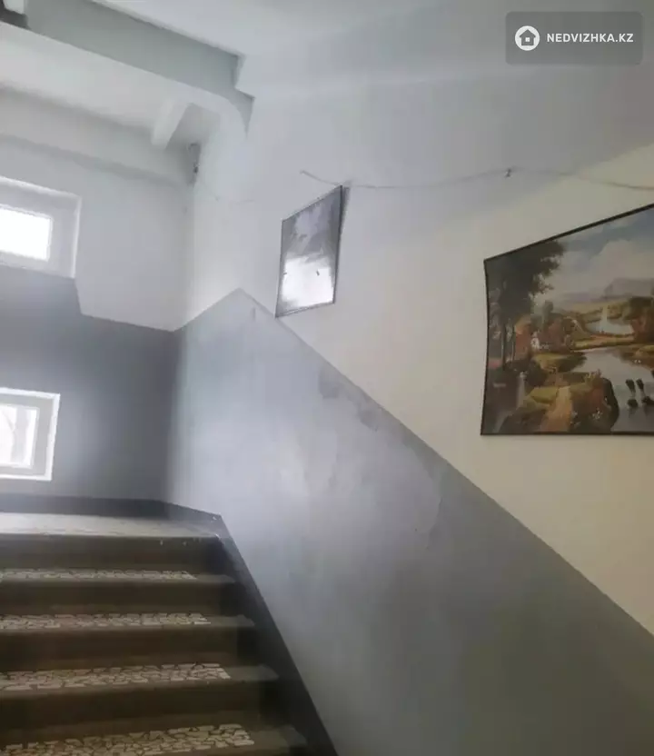 3-комнатная квартира, этаж 1 из 4, 56 м², фотография 3