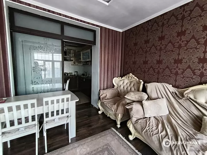 6-комнатная квартира, этаж 12 из 12, 199 м², фотография 4