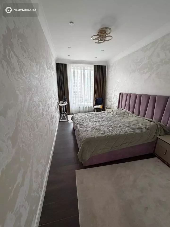 3-комнатная квартира, этаж 5 из 10, 99 м²
