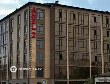 1-комнатная квартира, этаж 3 из 5, 46 м², миниатюра 1