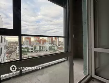 3-комнатная квартира, этаж 9 из 9, 90 м², миниатюра 4