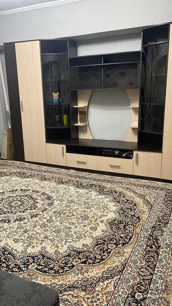 1-комнатная квартира, этаж 1 из 3, 38 м², На длительный срок, фотография 2