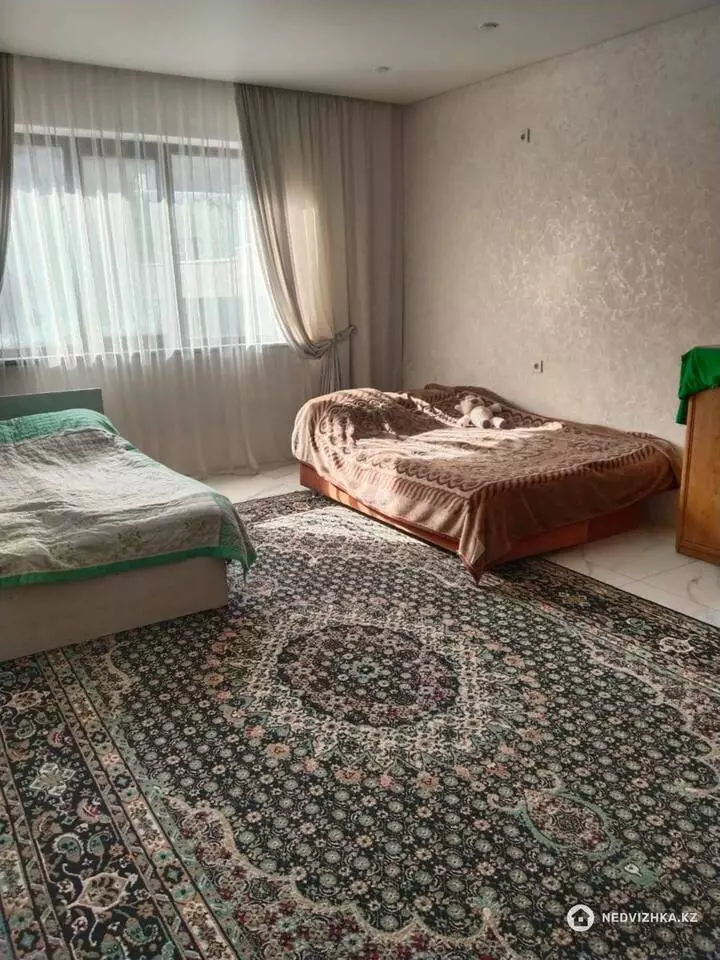 6-комнатный дом, 5.5 соток, 280 м², фотография 3