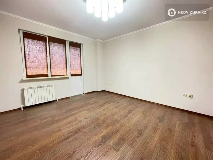 2-комнатная квартира, этаж 9 из 11, 75 м², фотография 4