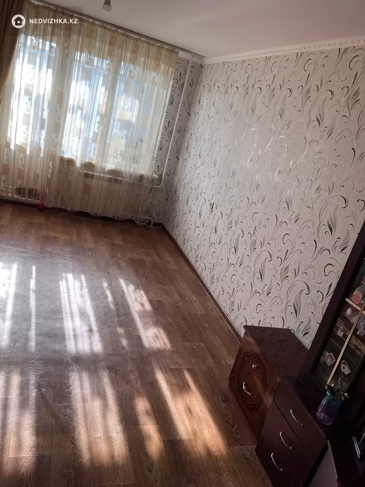 2-комнатная квартира, этаж 4 из 5, 46 м², фотография 2