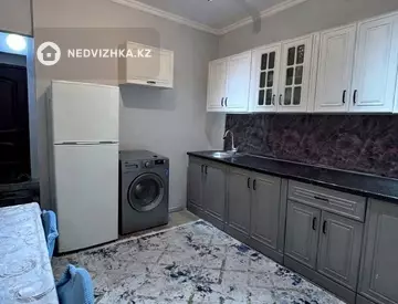 2-комнатная квартира, этаж 4 из 5, 55 м², миниатюра 3