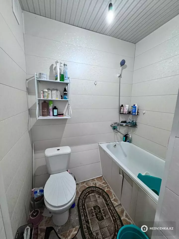 2-комнатная квартира, этаж 4 из 5, 55 м², фотография 4