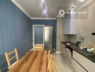 3-комнатная квартира, этаж 7 из 14, 89 м², миниатюра 2