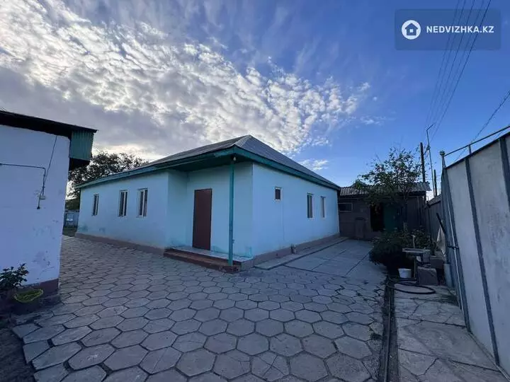 5-комнатный дом, 11 соток, 99 м²