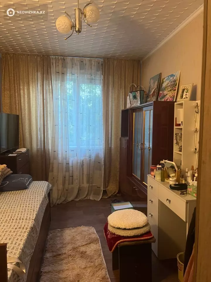 3-комнатная квартира, этаж 5 из 5, 62 м², фотография 2