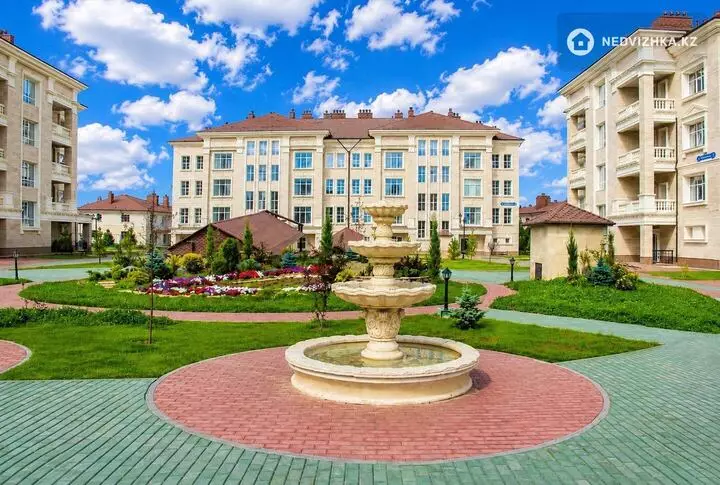 4-комнатная квартира, этаж 3 из 4, 165 м², 2-фотосурет