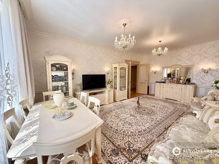 4-комнатная квартира, этаж 3 из 4, 165 м², 5-фотосурет