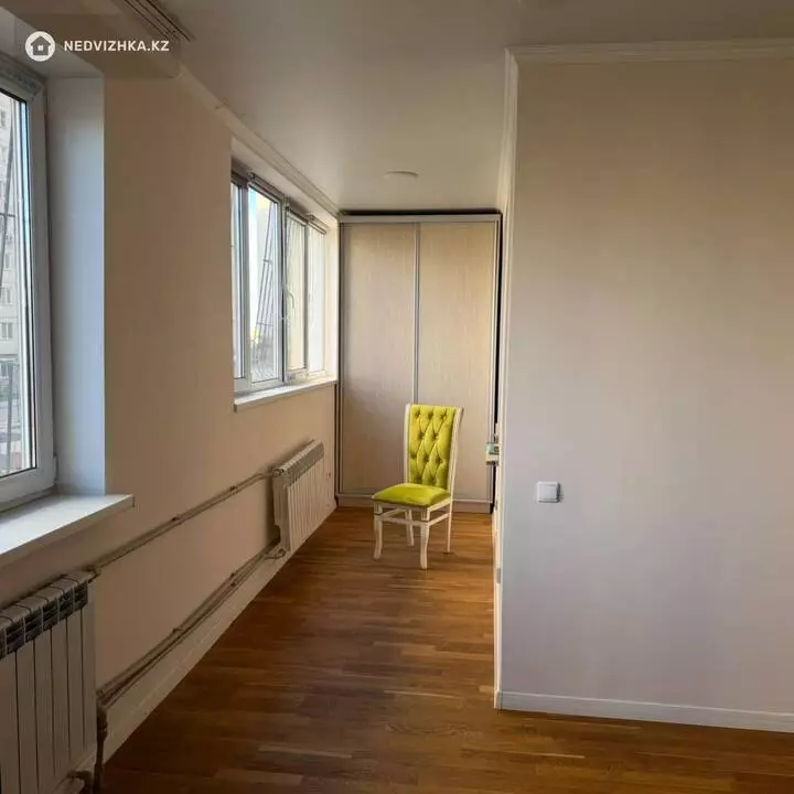 2-комнатная квартира, этаж 2 из 19, 70 м², На длительный срок, фотография 3