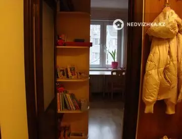 4-комнатная квартира, этаж 3 из 5, 74 м², миниатюра 12