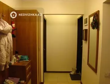 4-комнатная квартира, этаж 3 из 5, 74 м², миниатюра 9