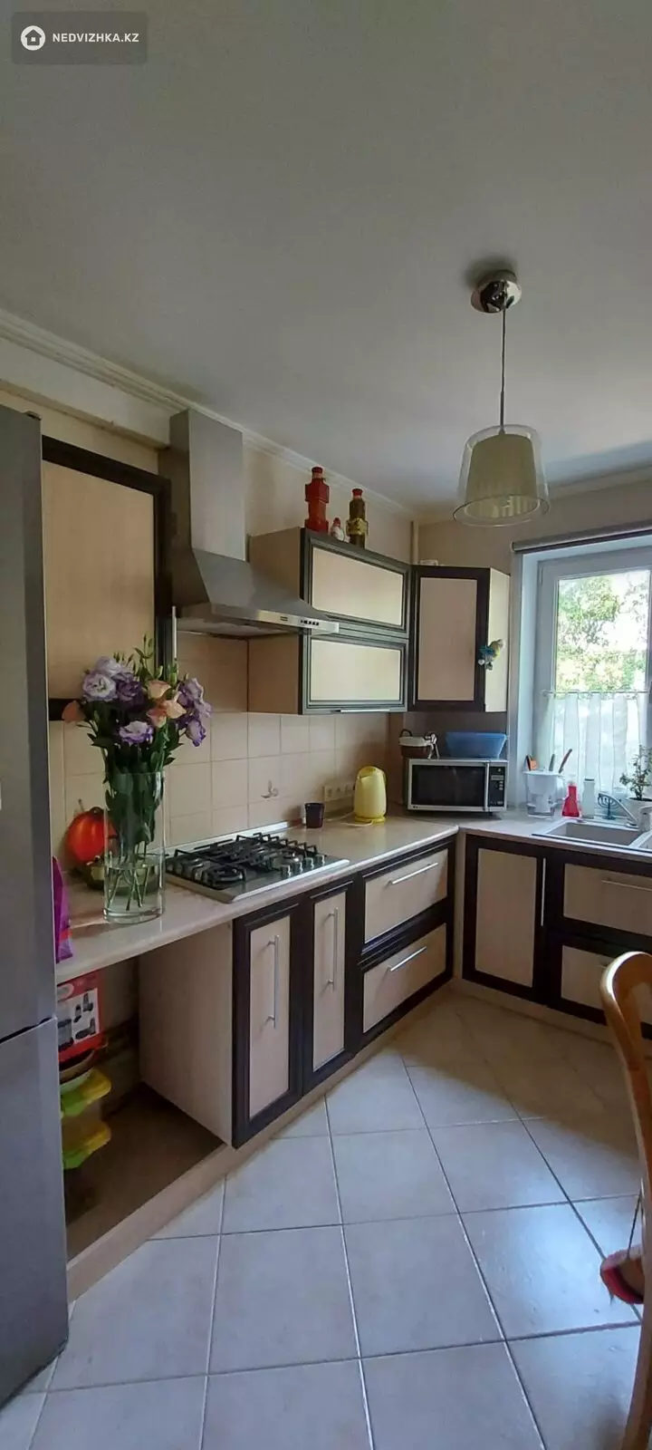 4-комнатная квартира, этаж 3 из 5, 74 м², фотография 4